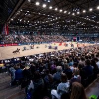 Volle Ränge und einmalige Stimmung – die PARTNER PFERD bietet Turniersport der Extraklasse. 